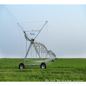 Système d&#39;irrigation à pivot central Farm Field